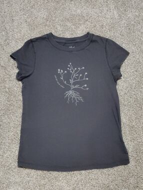Universal Thread Charcoal Short Sleeve Tee with White Botanical Graphic